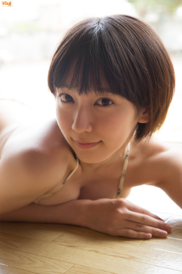 [Bomb.TV] Número de octubre de 2014 Riho Yoshioka Riho Yoshioka / Riho Yoshioka