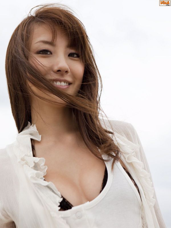 [Bomb.TV] Número de diciembre de 2009 Azusa Yamamoto