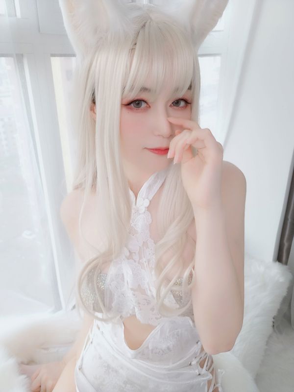 [COS Welfare] Nona Coser Baiyin - Kelinci Putih